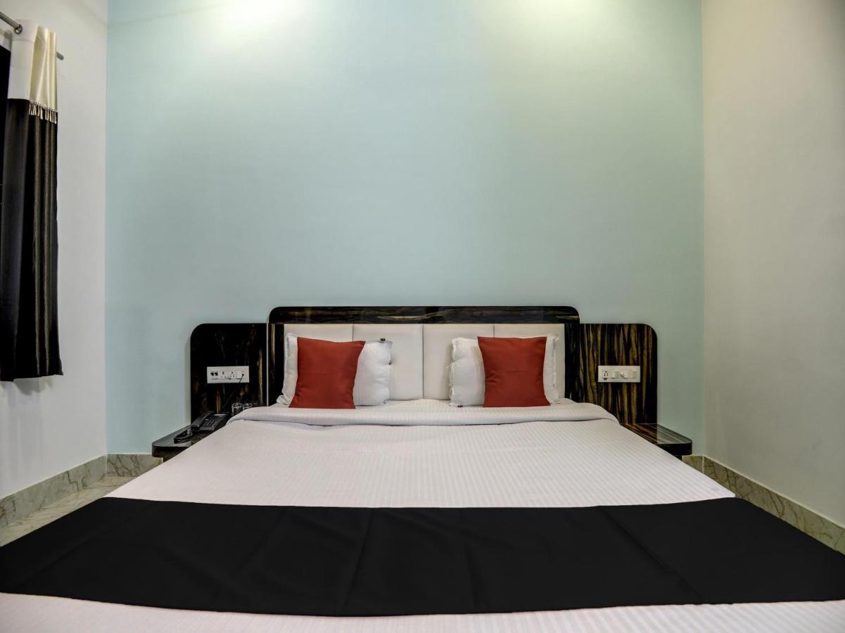 Capital O 72337 Hotel Konkan Tadka Βομβάη Εξωτερικό φωτογραφία