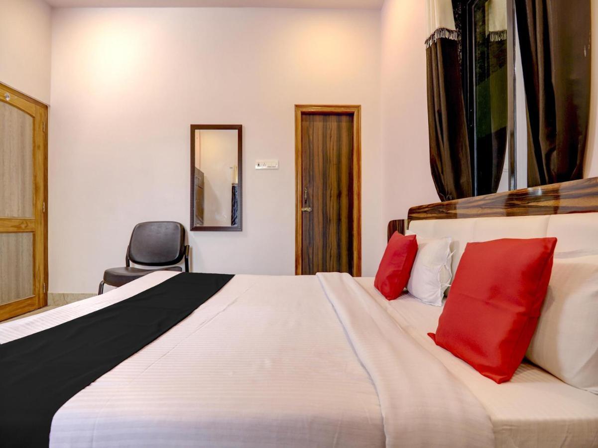 Capital O 72337 Hotel Konkan Tadka Βομβάη Εξωτερικό φωτογραφία