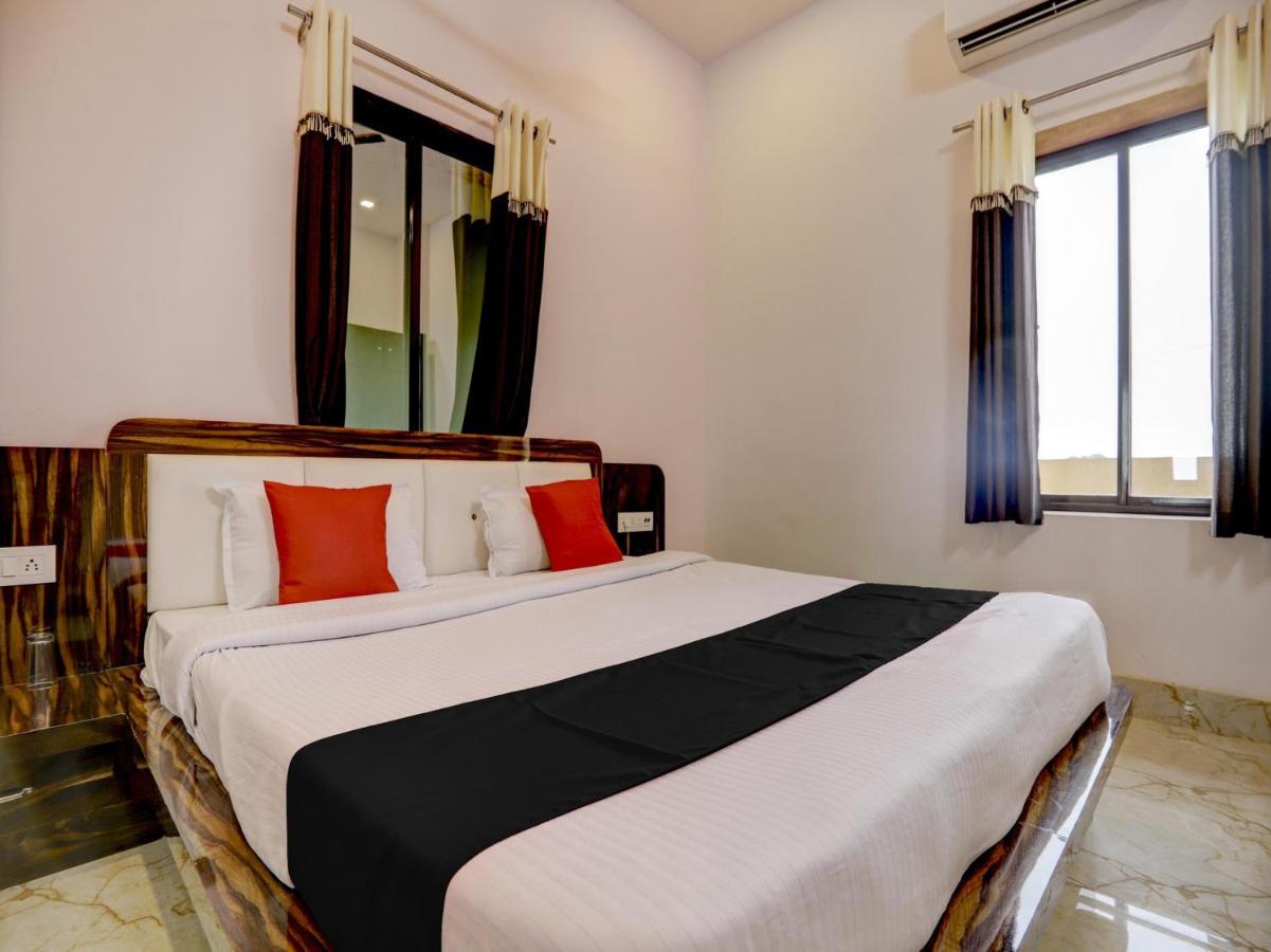 Capital O 72337 Hotel Konkan Tadka Βομβάη Εξωτερικό φωτογραφία